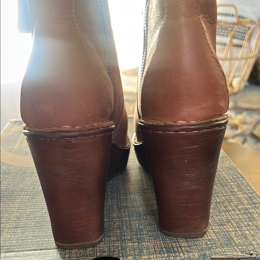 Born Women's Brown Leather Heeled Ankle Boots - Picture 5 of 6